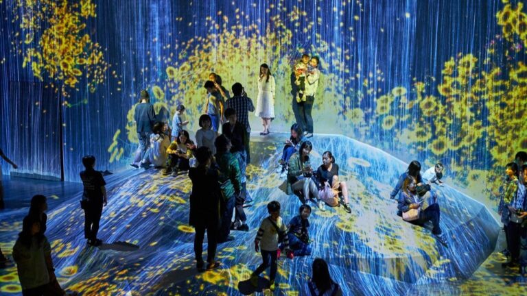 Interactive Wall Art: Engaging Pieces that Respond to Environment